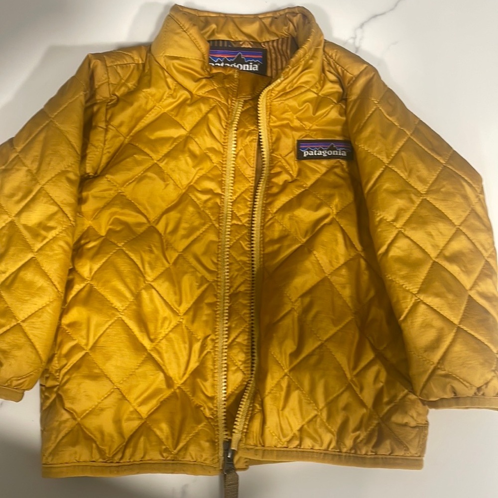 Yellow Patagonia jacket in Sz 6-12 months. ForFall/Spring-car seat safe